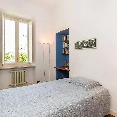 La Casa Di Angela In Piazza Vittorio Centro Apartman *